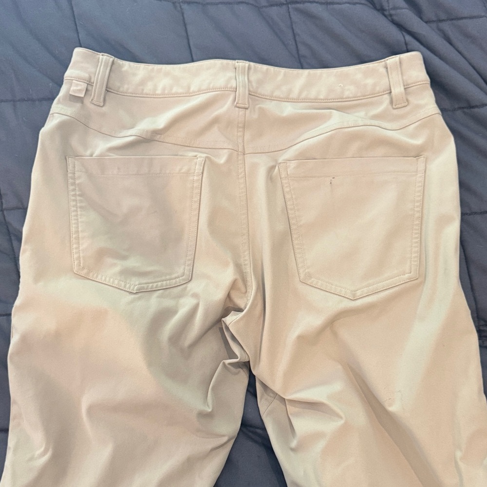 Classic Men's Khaki Chinos